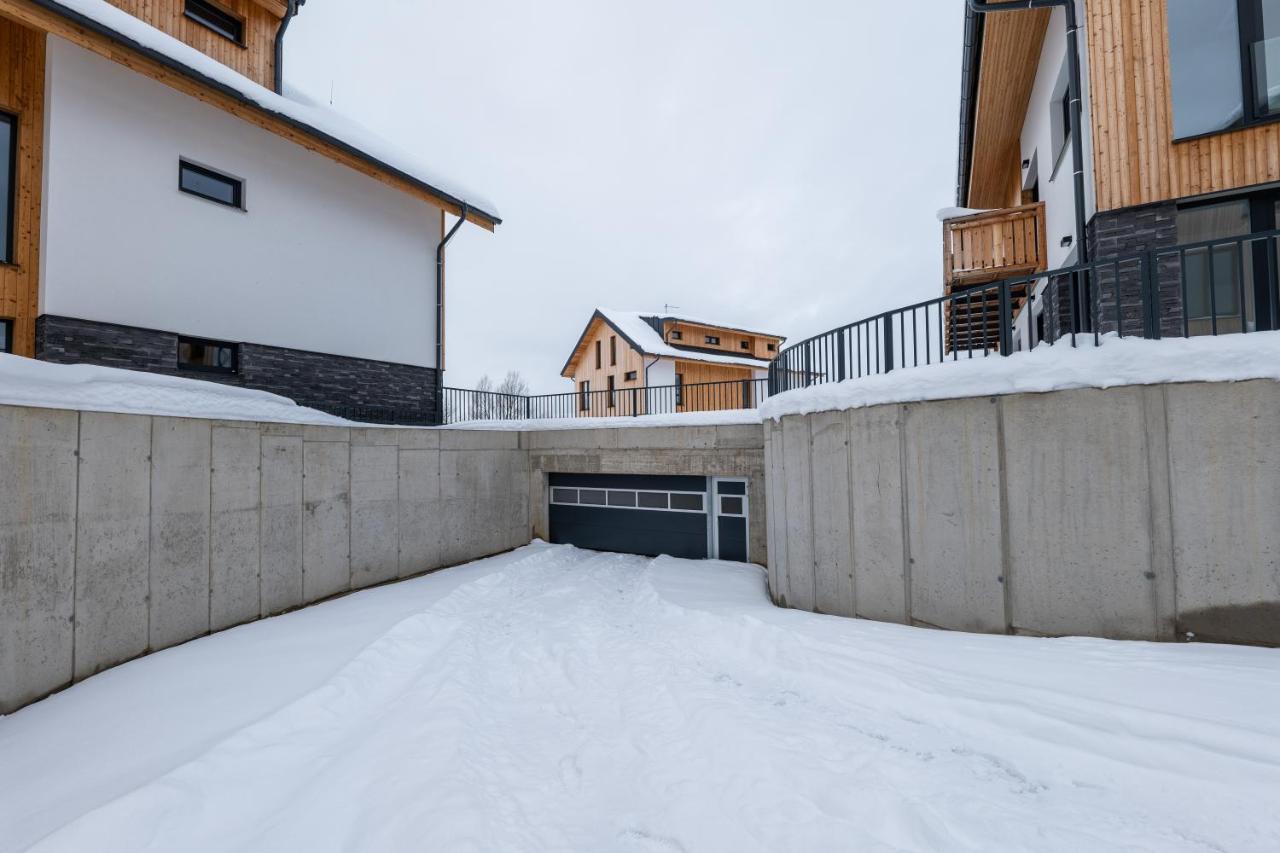Resort Male Lipno Černá v Pošumaví エクステリア 写真