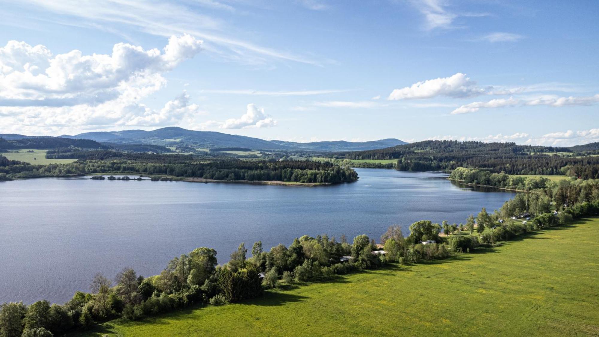 Resort Male Lipno Černá v Pošumaví エクステリア 写真