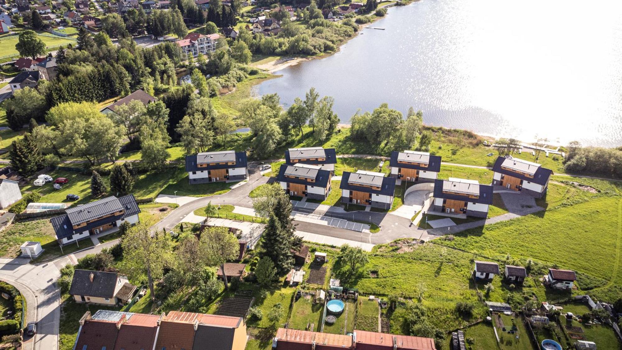 Resort Male Lipno Černá v Pošumaví エクステリア 写真