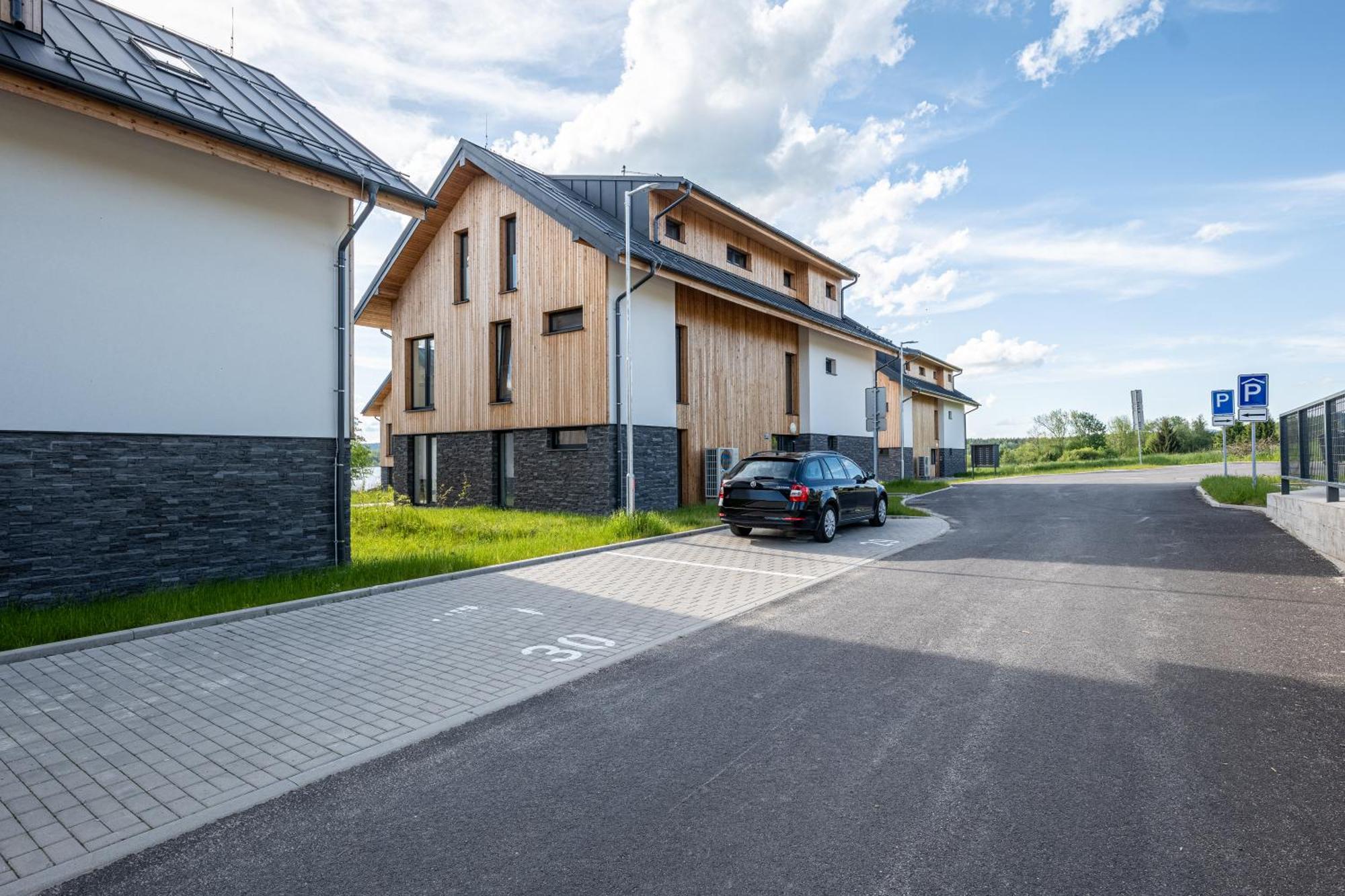 Resort Male Lipno Černá v Pošumaví エクステリア 写真