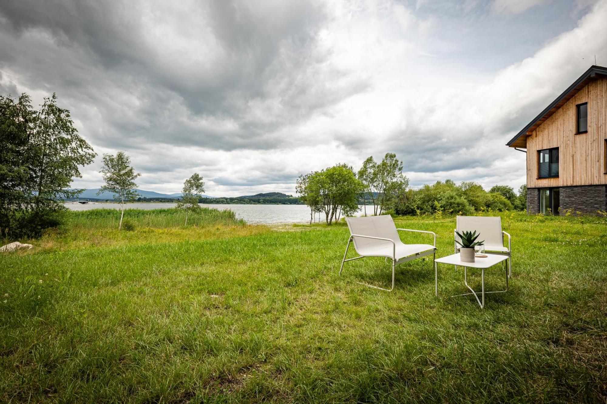 Resort Male Lipno Černá v Pošumaví エクステリア 写真